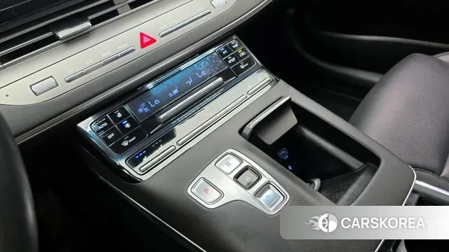 Hyundai The New Grandeur IG Hybrid id 3044570 из Кореи 19