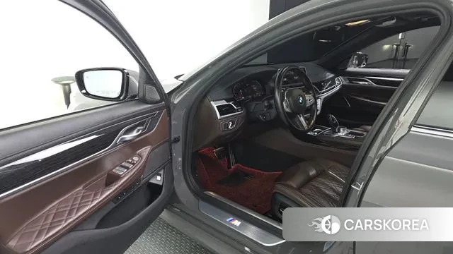 BMW 7 Series (G11) id 3646185 из Кореи 19