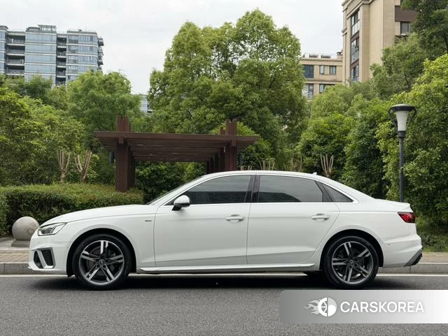 Audi A4L id 4298121 из Китая 11