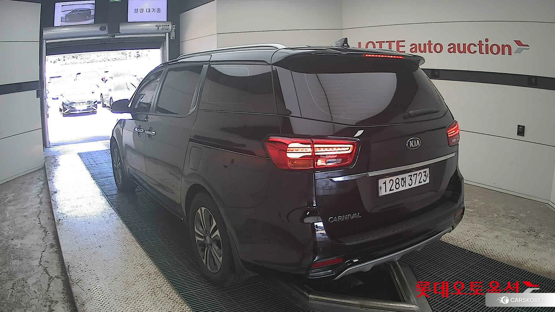 Kia Carnival id 4679358 из Кореи 37