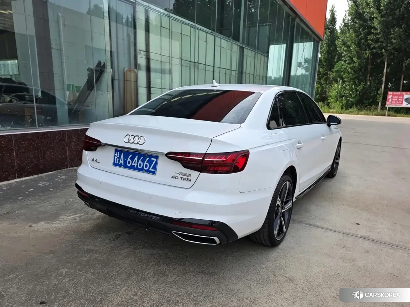 Audi A4L id 4622737 из Китая 9