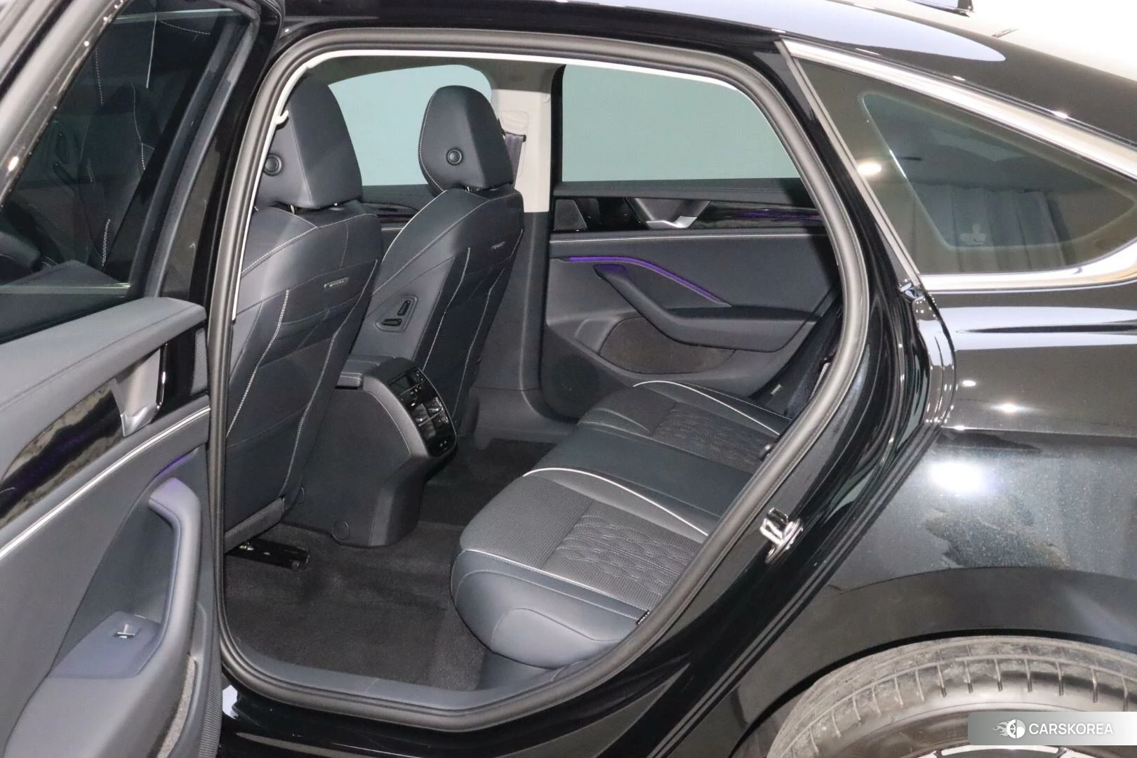 Volkswagen Magotan id 4467831 из Китая 19