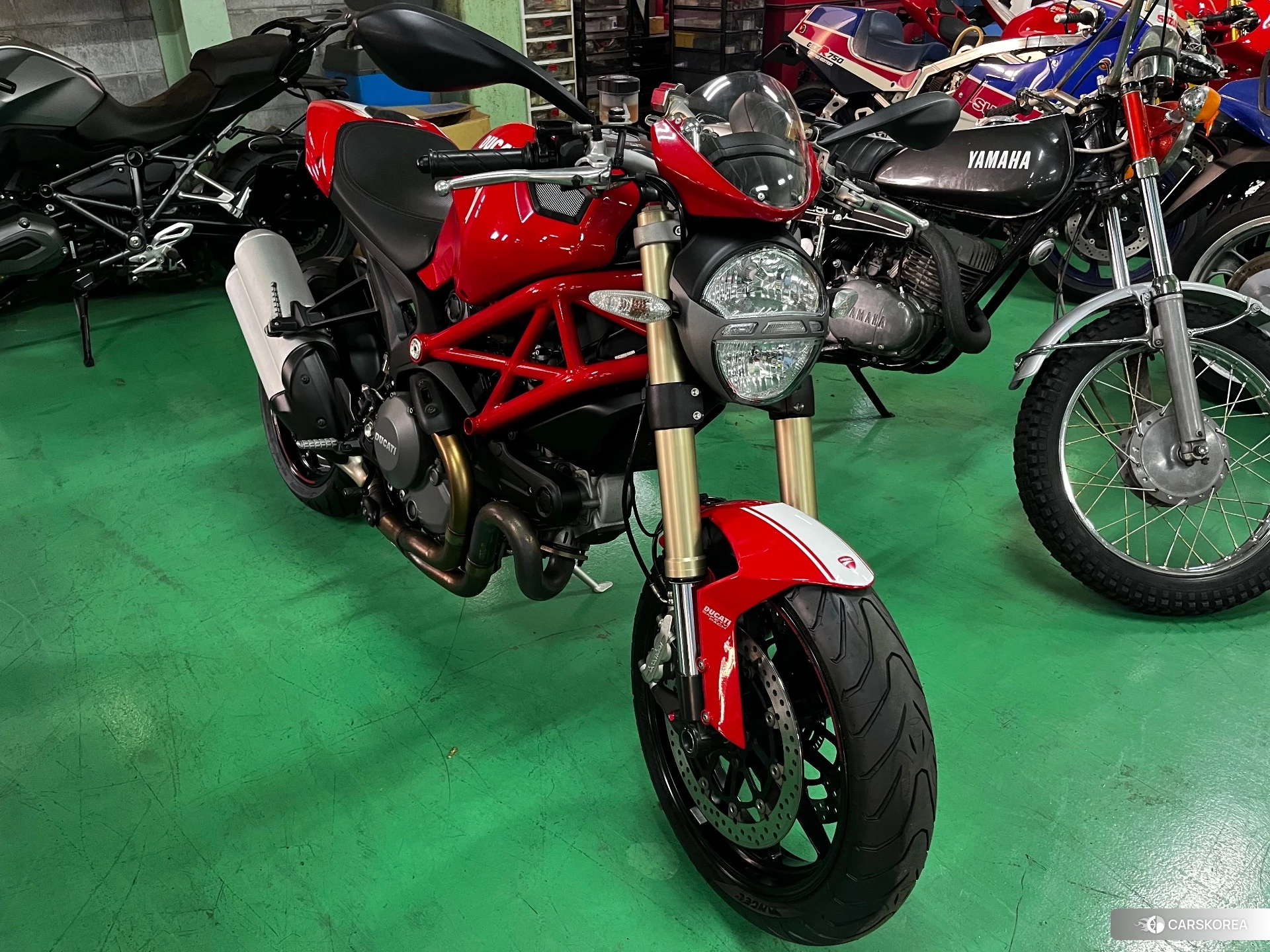 Ducati MONSTER 1100 EVO id 4352930 из Японии 9