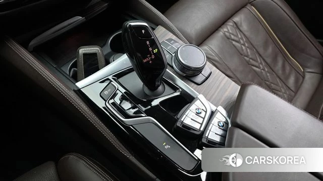 BMW 5 Series (G30) id 4582015 из Кореи 33
