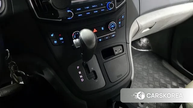 Hyundai The New Grand Starex id 3464451 из Кореи 19