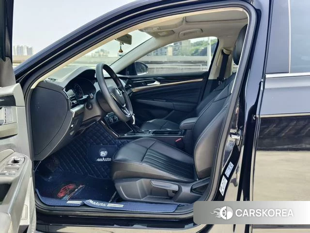 Volkswagen Passat id 4258911 из Китая 14