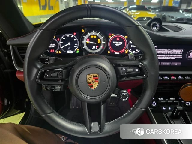 Porsche 911(992) id 4613839 из Кореи 15