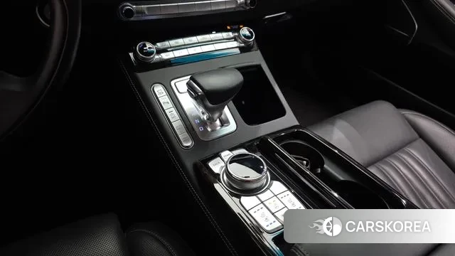 Genesis G90 id 3396183 из Кореи 19