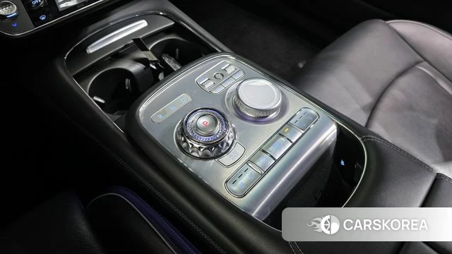 Genesis G90 (RS4) id 3851837 из Кореи 19