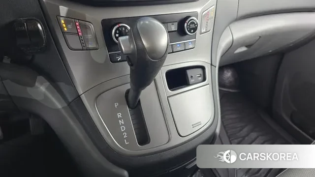 Hyundai The New Grand Starex id 3429167 из Кореи 19