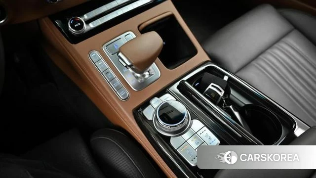 Genesis G90 id 3852675 из Кореи 19