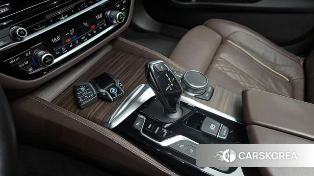 BMW 5 Series (G30) id 4197240 из Кореи 19