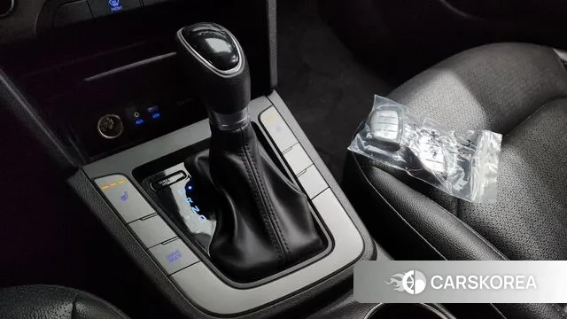 Hyundai Avante AD id 3505399 из Кореи 19