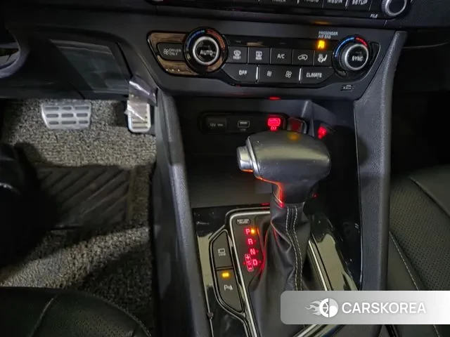 Kia The New Niro id 3399592 из Кореи 12