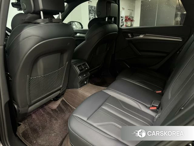 Audi Q5L id 4348771 из Китая 12