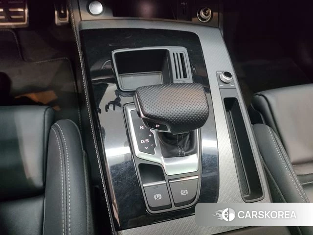Audi Q5L id 4261431 из Китая 32