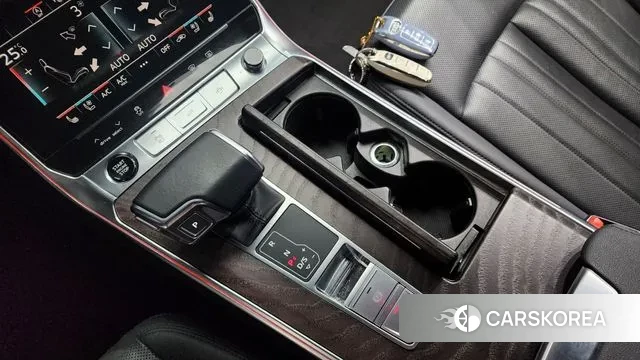 Audi A6 (C8) id 3615248 из Кореи 19