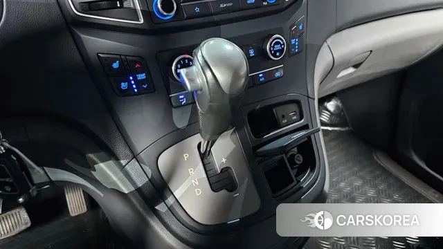 Hyundai The New Grand Starex id 3050750 из Кореи 19