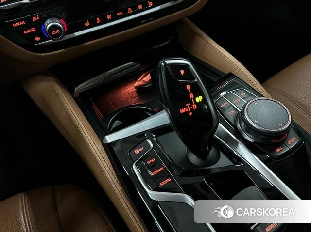 BMW 5 Series (G30) id 3873667 из Кореи 18