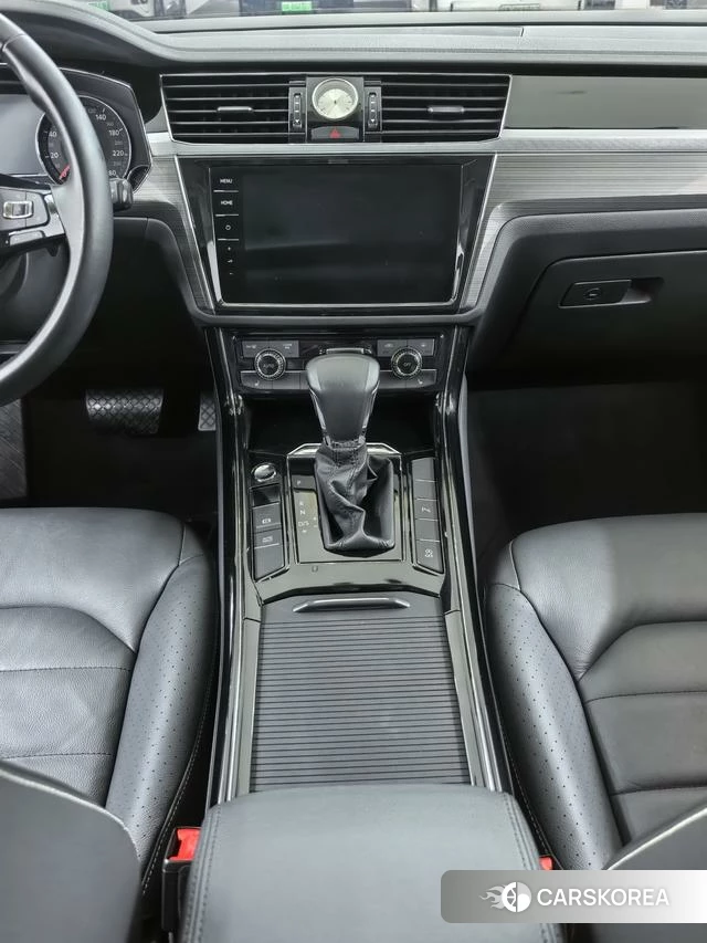 Volkswagen Huiang id 4254251 из Китая 16