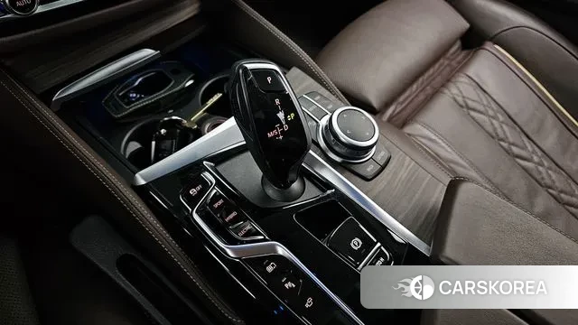 BMW 5 Series (G30) id 3597263 из Кореи 19