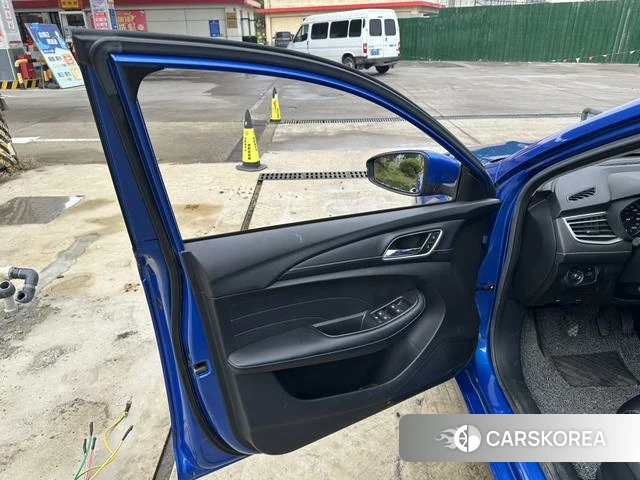 Roewe i5 id 4240316 из Китая 42