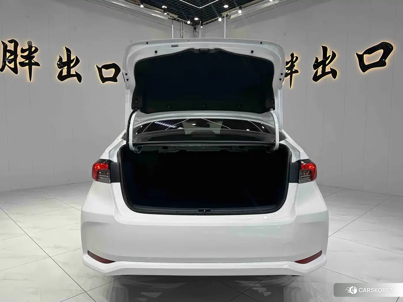Toyota Corolla id 4606962 из Китая 20