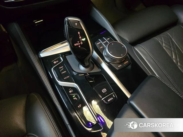 BMW 5 Series (G30) id 4202667 из Кореи 19