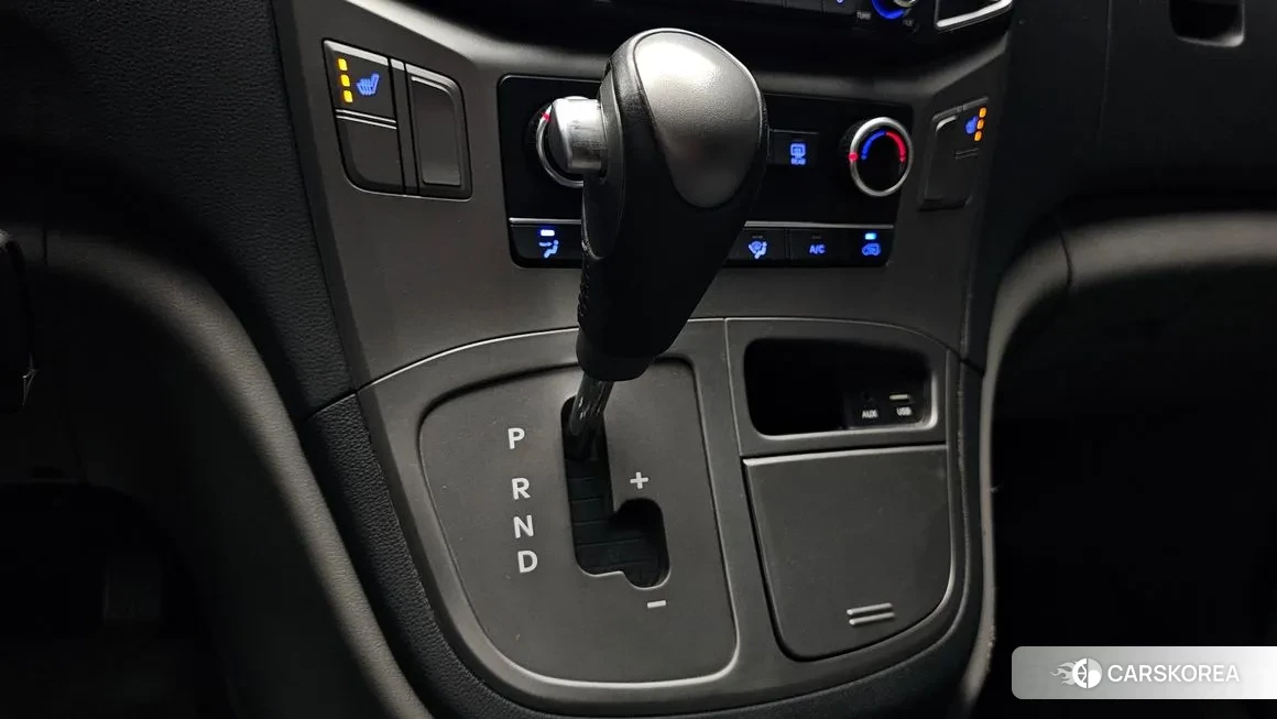 Hyundai The New Grand Starex id 1713621 из Кореи 19