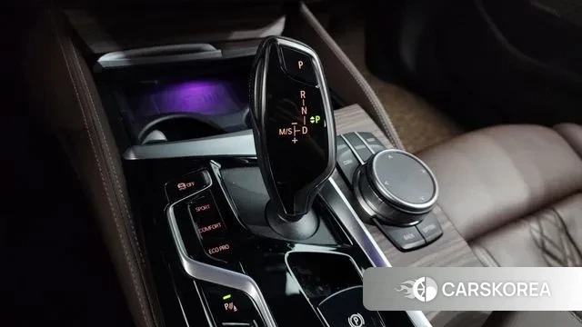 BMW 5 Series (G30) id 3355721 из Кореи 19