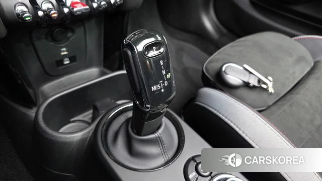 Mini Cooper S Convertible id 4612712 из Кореи 19