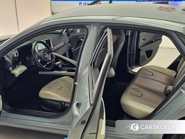 Hyundai Avante (CN7) id 3106410 из Кореи 19