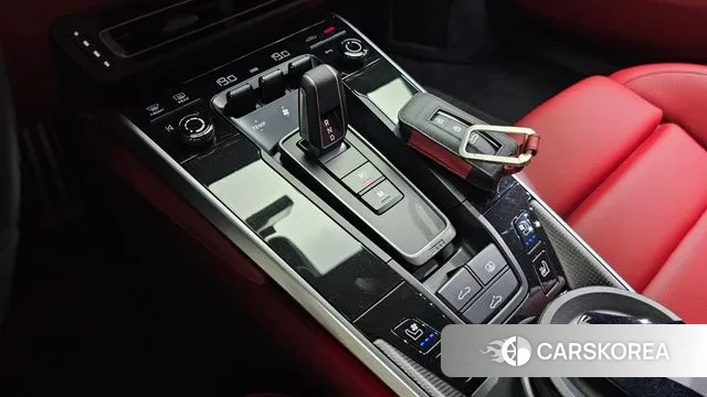 Porsche 911(992) id 3246769 из Кореи 19