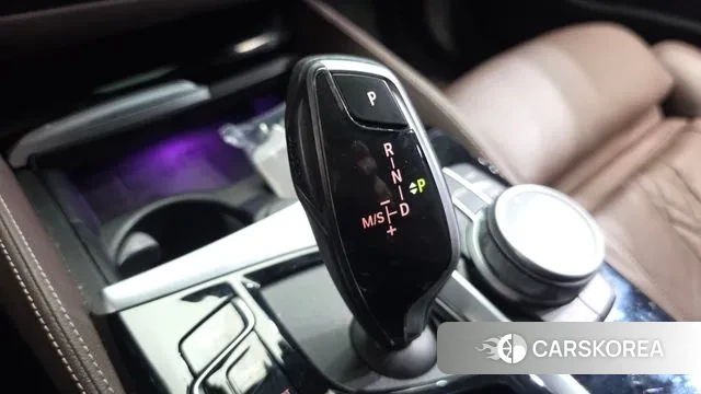 BMW 5 Series (G30) id 3759363 из Кореи 19