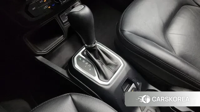 Jeep Renegade id 3336556 из Кореи 19