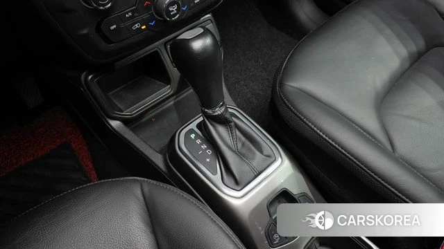 Jeep Renegade id 3899179 из Кореи 19