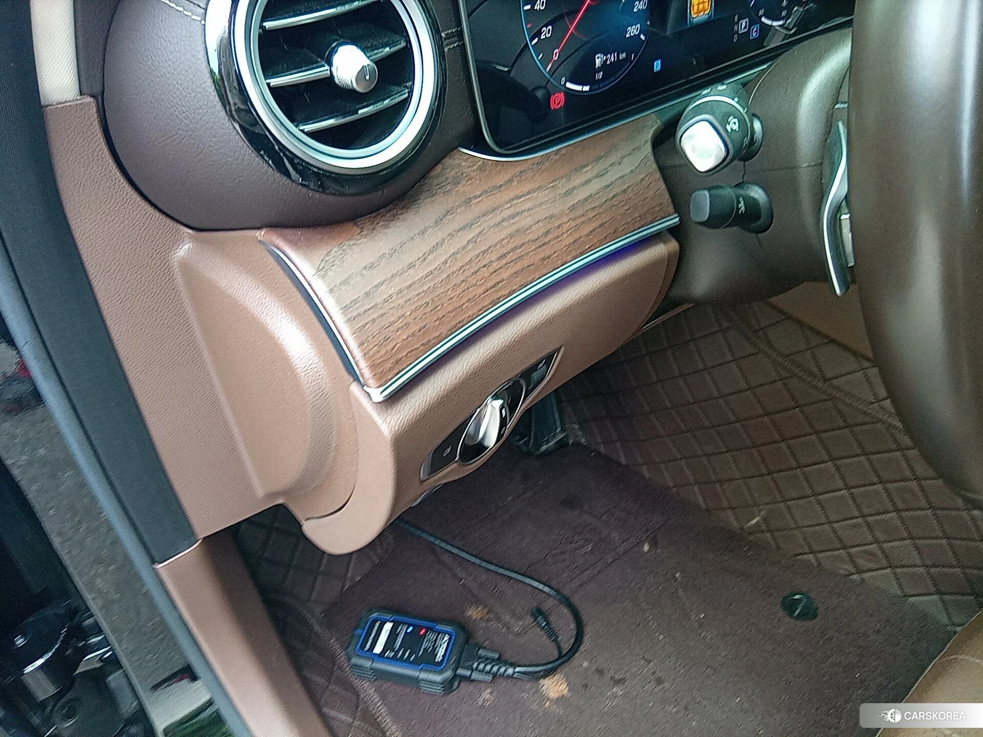 Mercedes-Benz E-Class id 4513528 из Китая 20