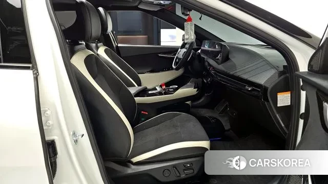 Kia EV6 id 3053676 из Кореи 19