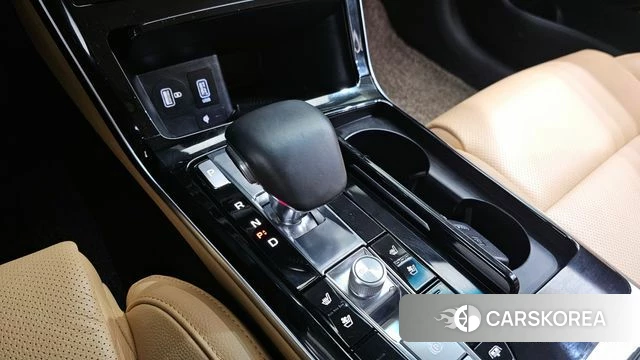 Kia K7 Premier Hybrid id 3935863 из Кореи 19