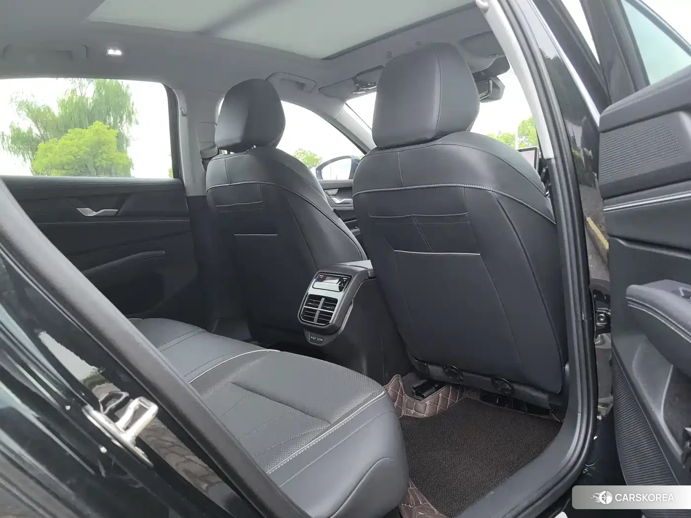 Volkswagen Passat id 4539210 из Китая 11