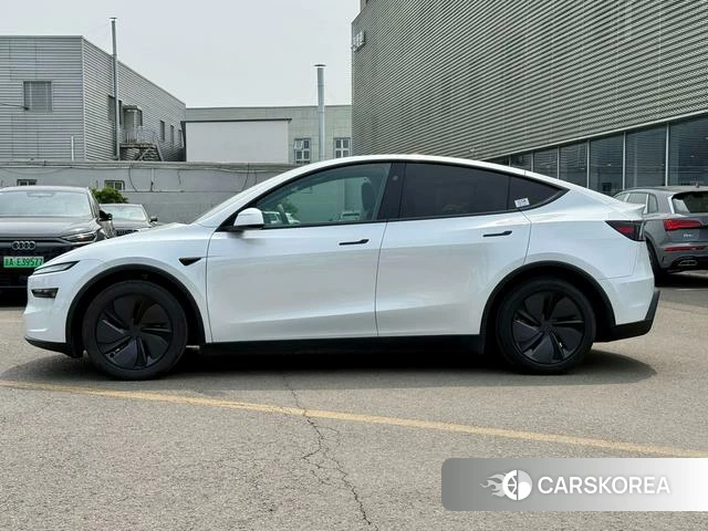 Tesla Model Y id 4209057 из Китая 9