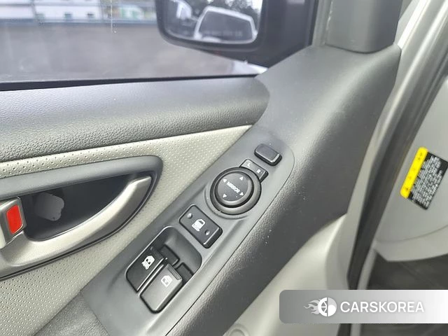 Hyundai The New Grand Starex id 4698652 из Кореи 14