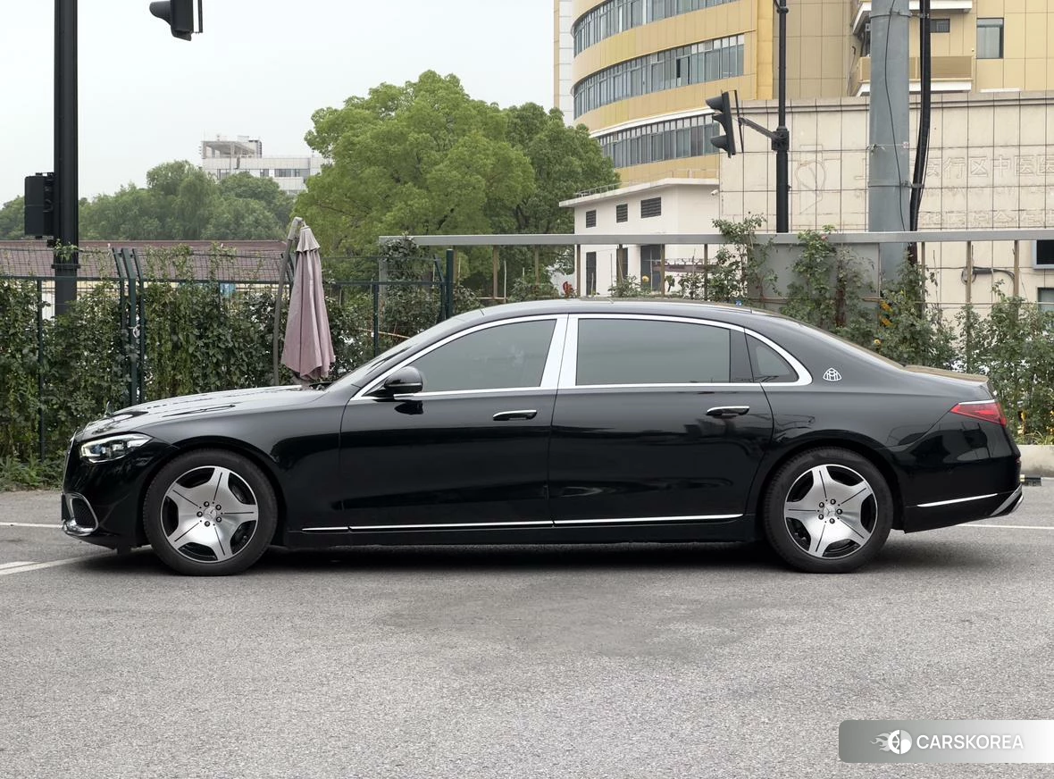Mercedes-Benz Maybach S-class id 4467759 из Китая 28