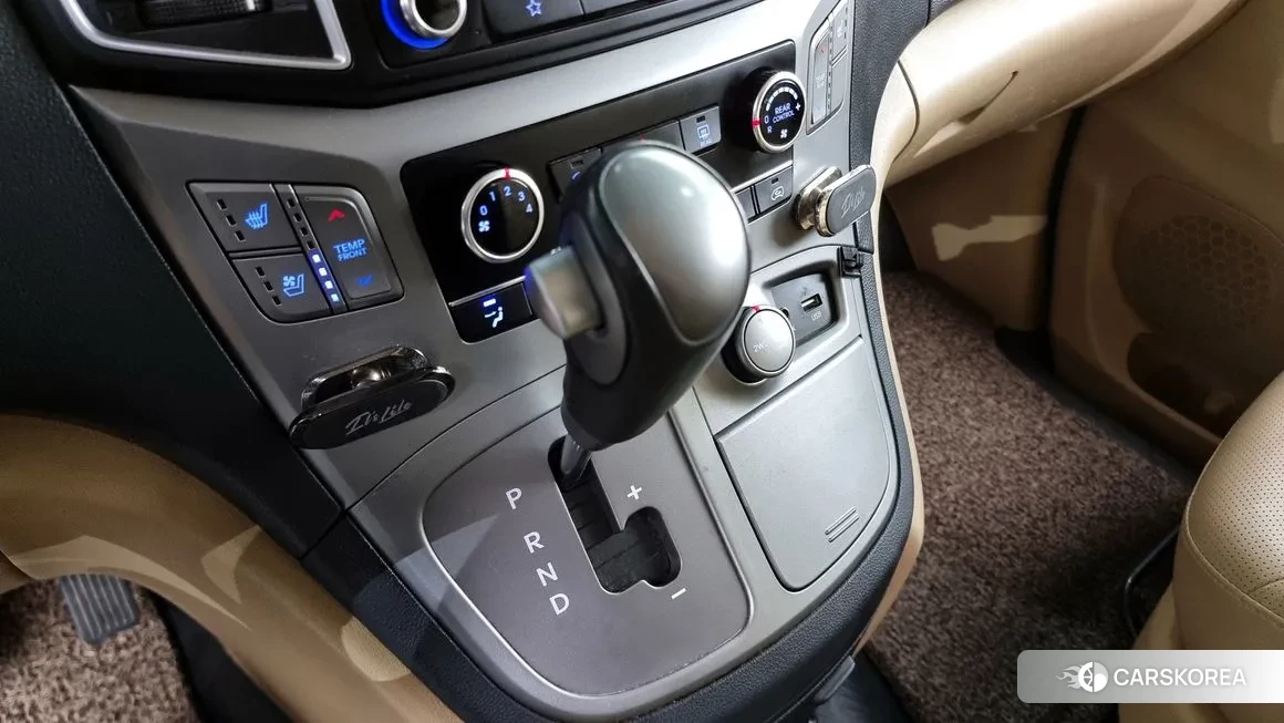 Hyundai The New Grand Starex id 1653839 из Кореи 19