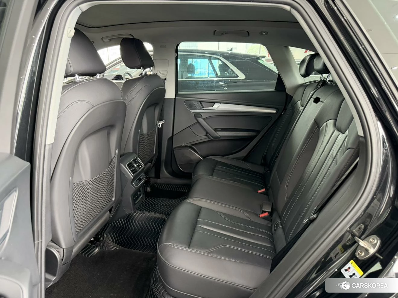 Audi Q5L id 4473478 из Китая 19