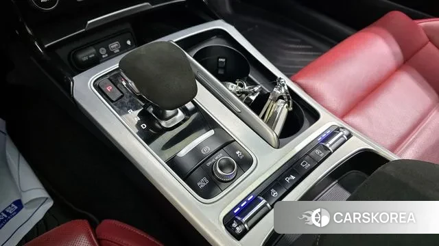 Kia Stinger id 2990879 из Кореи 19