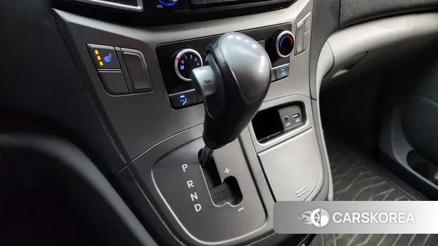 Hyundai The New Grand Starex id 3248838 из Кореи 19