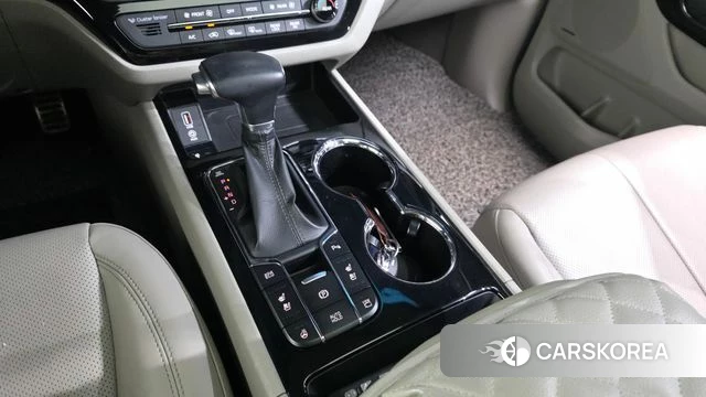 Kia The New Carnival id 4626325 из Кореи 19