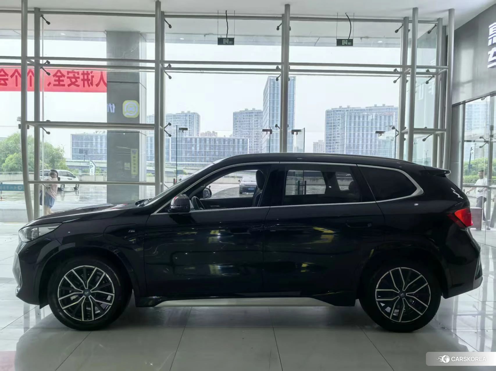 BMW iX1 id 4452786 из Китая 15
