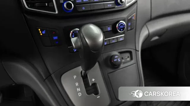 Hyundai The New Grand Starex id 3557978 из Кореи 19